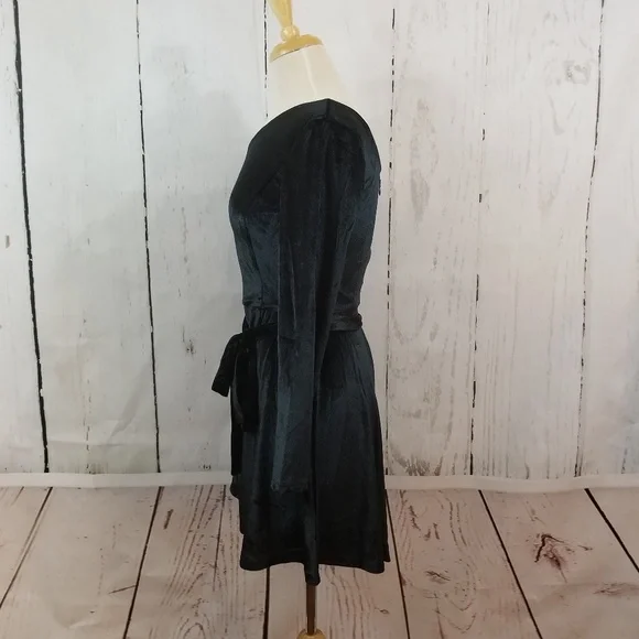 KALANI HILLIKER for Alyce One-Shoulder Velvet Dres - Picture 4 of 7